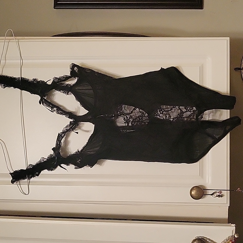 Black peak a boo bodysuit
